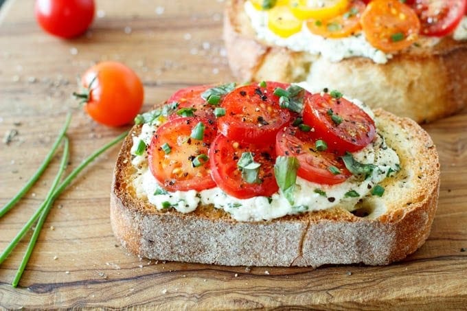 Bruschette sa lososom